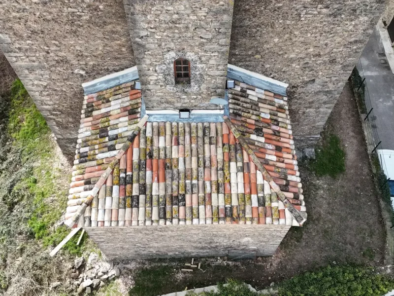 Panorama des toitures rénovées de Saint-Maurice-de-Cazevieille